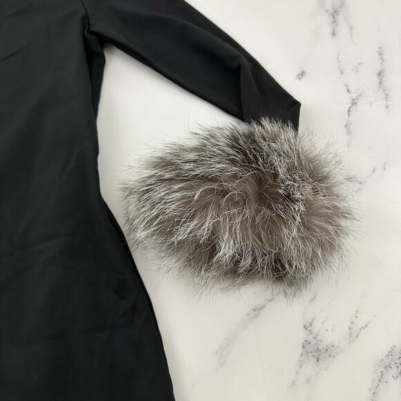 Alice & Olivia Delora Fox Fur Cuff Midi Dress Size 6 Black Gray Wiggle Fitted - Picture 6 of 12